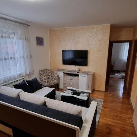 Raven2 Apartman Železnik Kültér fotó
