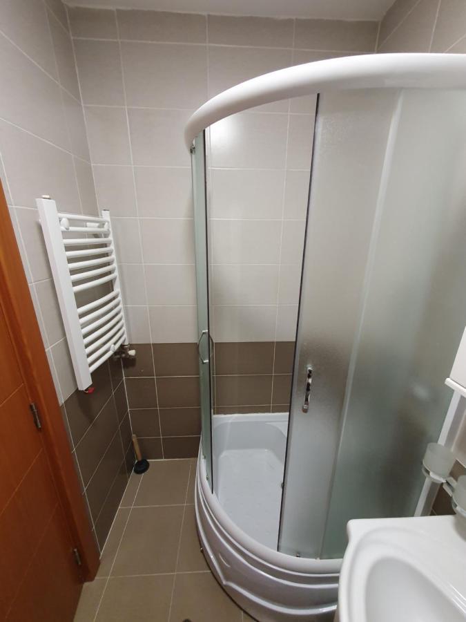 Raven2 Apartman Železnik Kültér fotó