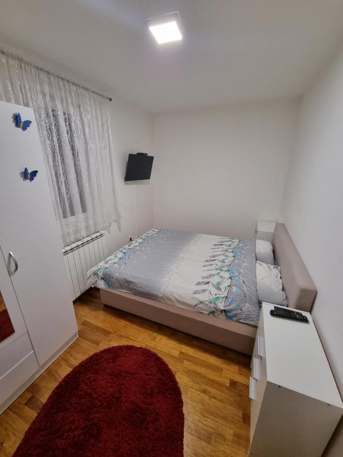Raven2 Apartman Železnik Kültér fotó