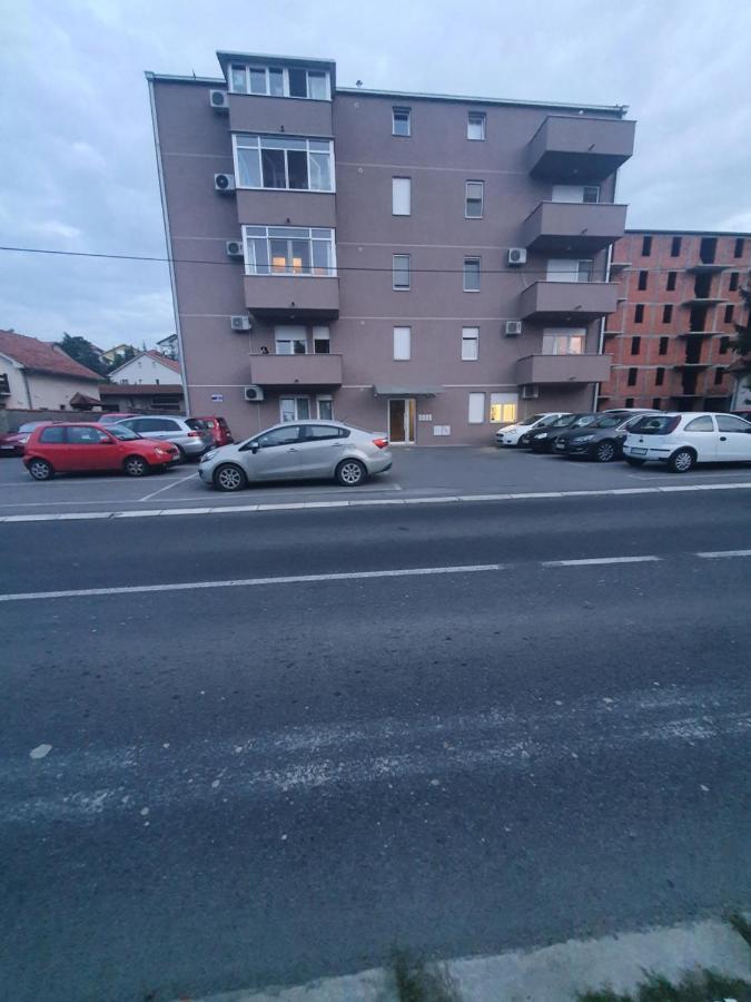 Raven2 Apartman Železnik Kültér fotó