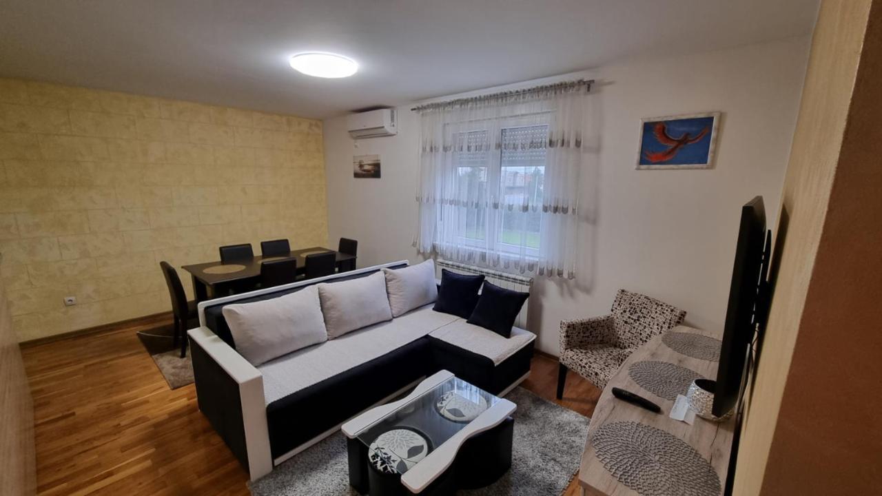 Raven2 Apartman Železnik Kültér fotó