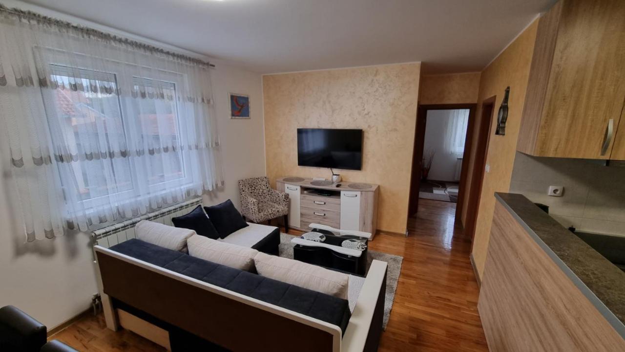 Raven2 Apartman Železnik Kültér fotó